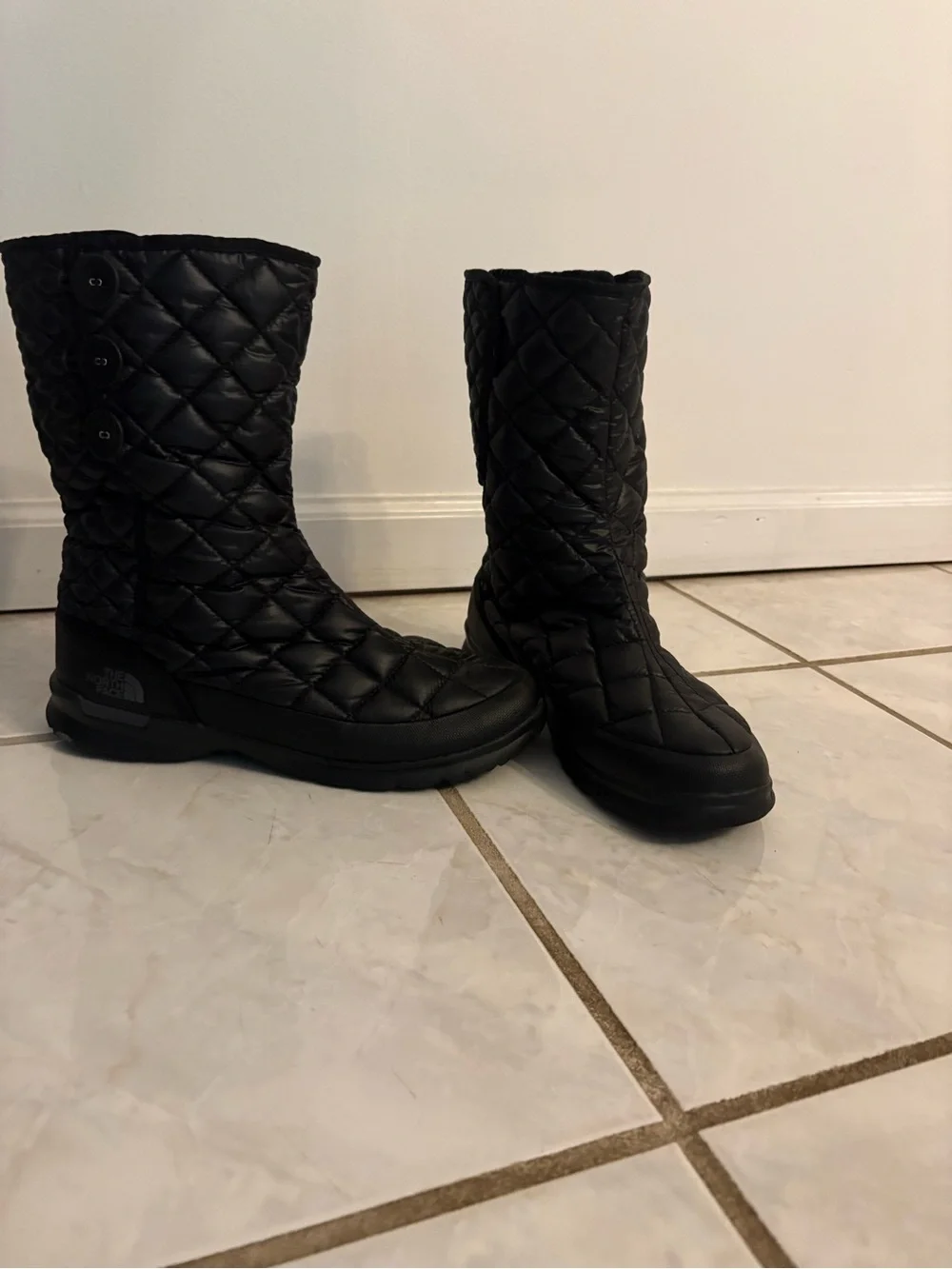 The North Face Women's Quilted Button-Accent Winter Boots - Black